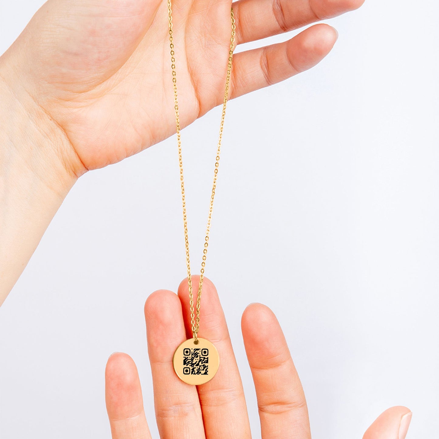 Personal Video QR Necklace - Powered by Qubio